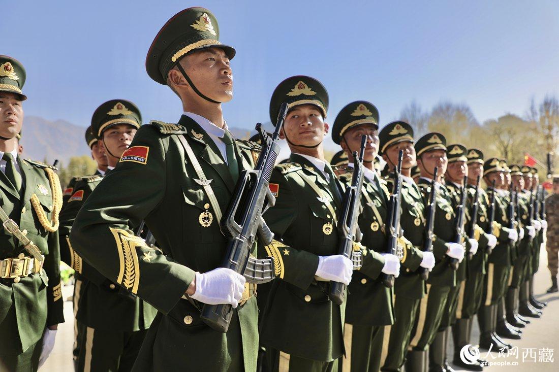 各民族?各界の人々がチベット100萬農(nóng)奴解放63周年を共に祝福　チベット