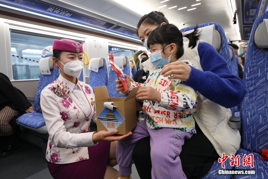 貴陽環(huán)狀線鉄道が全線開通　一周の所要時(shí)間は最短で1時(shí)間半弱