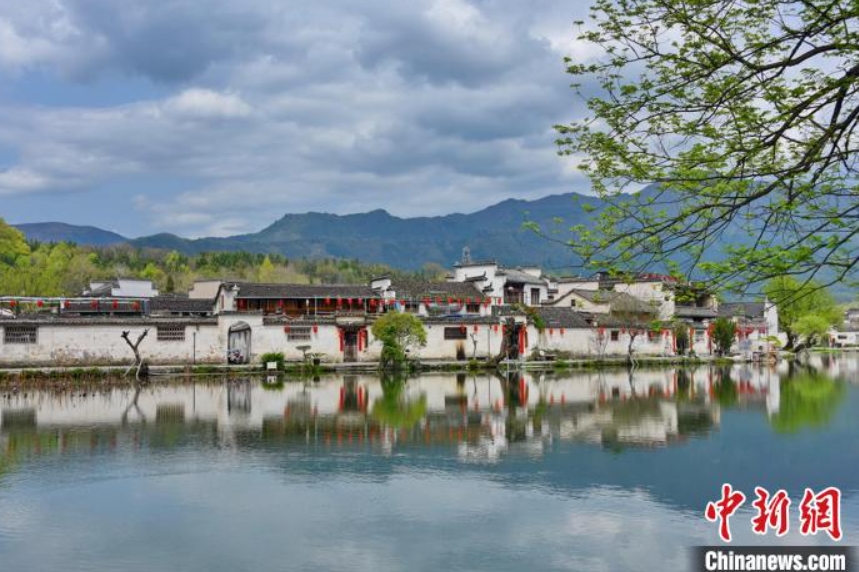 世界文化遺産に登録された安徽省宏村の美しい春景色