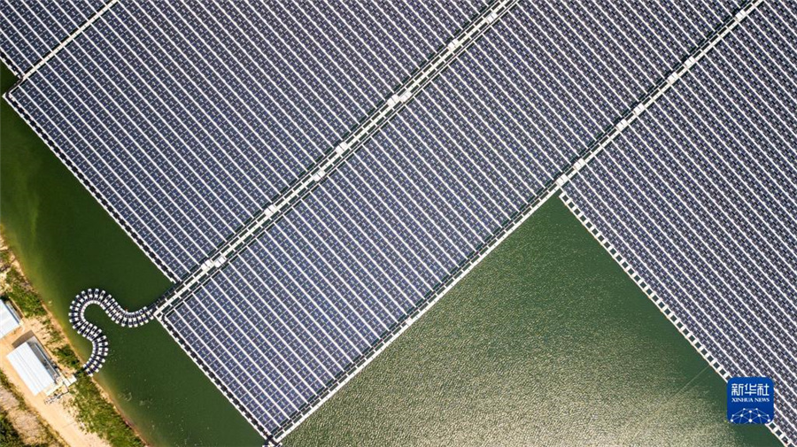 中國(guó)のテクノロジー、タイの水上太陽光発電所をサポート