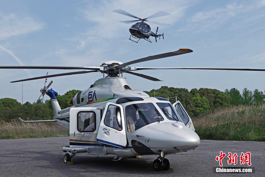 PCR検體搬送に投入されたヘリコプター（撮影?殷立勤）。