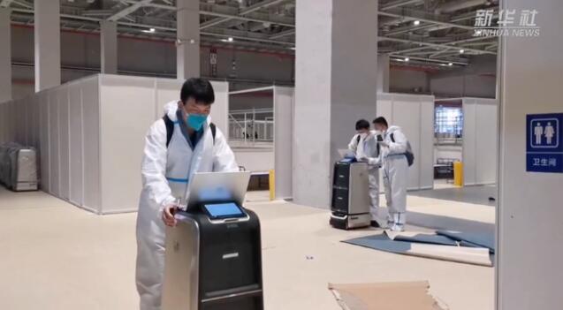 「非接觸」の配送ロボット100臺が上海の臨時醫(yī)療施設で稼働中