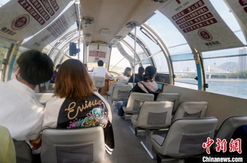 「水上バス」が運(yùn)航再開し、陸上交通の混雑を緩和　甘粛省蘭州