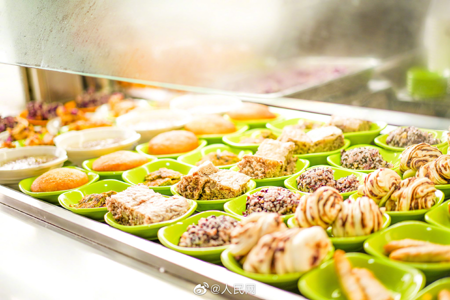 見た目だけじゃなく食べても美味しい！雲(yún)南大學の特製バラメニュー