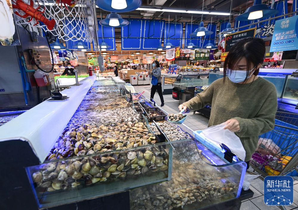 活気を取り戻しつつある新型コロナ下の警戒エリア　上海市