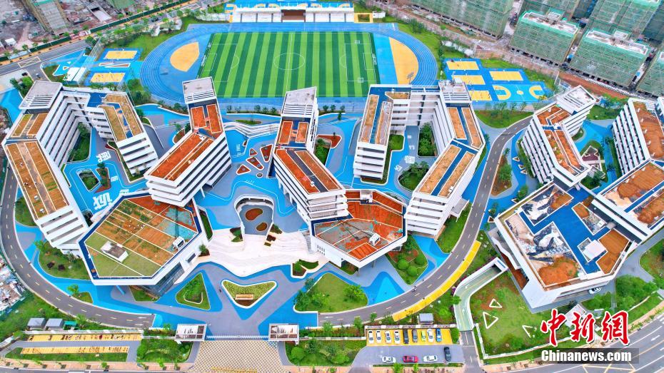 江西省贛州市の學(xué)校に「屋上菜園」 生徒が「農(nóng)夫」に