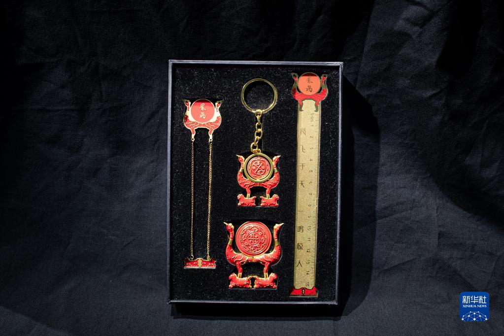 愛嬌ある動(dòng)物の文化財(cái)をモチーフにしたグッズが人気に 湖北省博物館