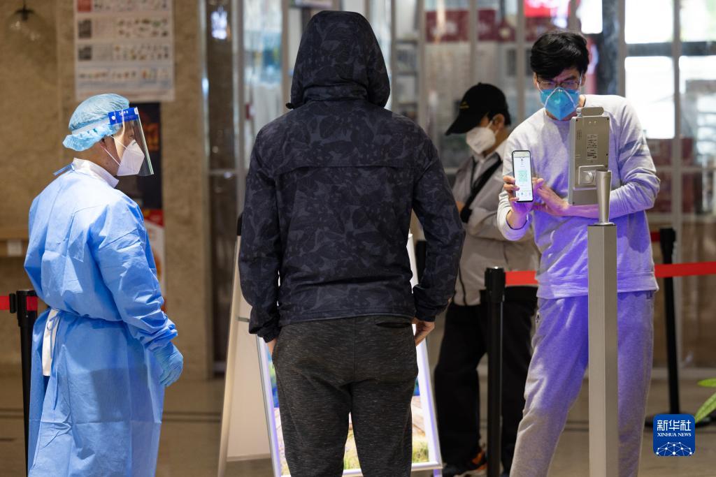 上海市で通常の生産活動と生活を段階的に再開へ