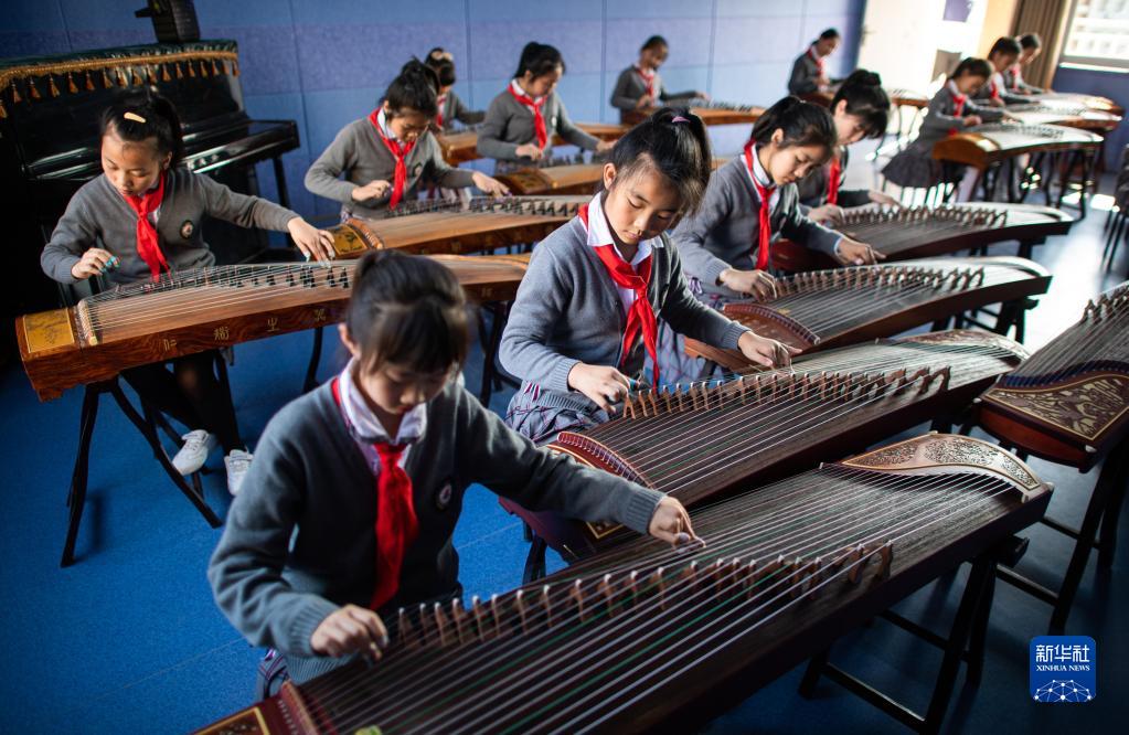 「ダブル負擔(dān)軽減」政策を支える多彩な放課後プログラム　湖北省荊州