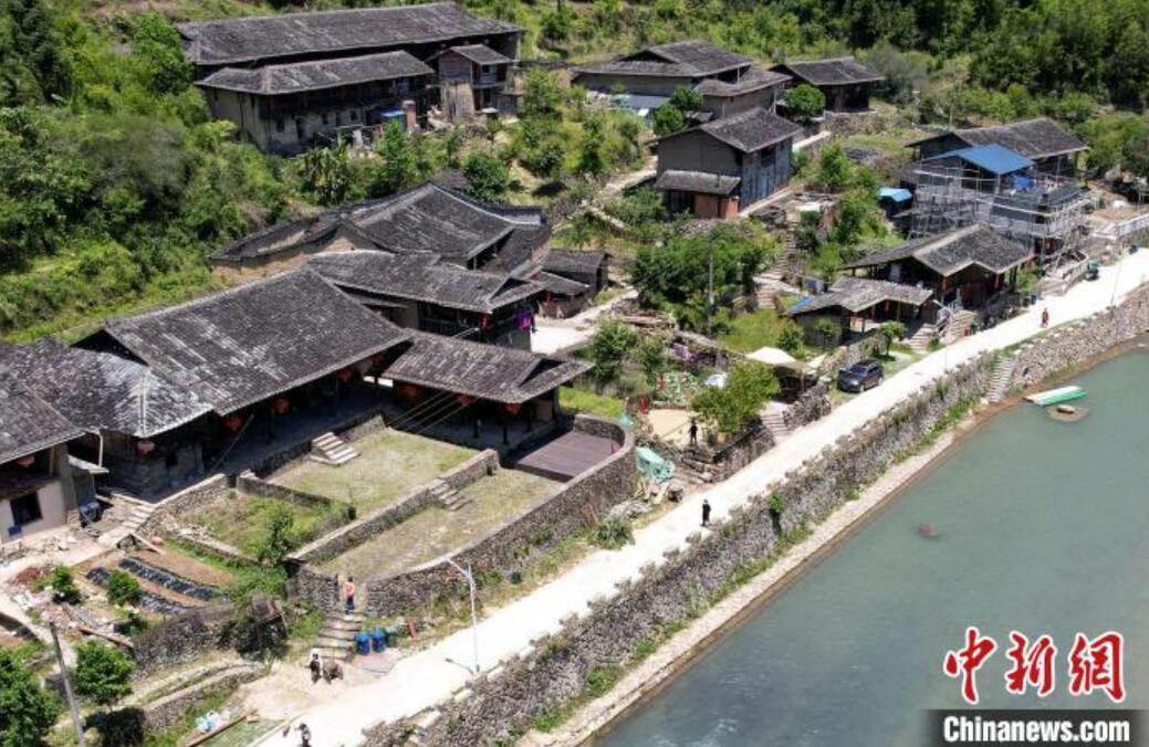 訪れる人を魅了する絶景の塘里古村　福建省閩侯