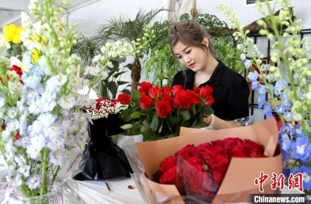 ネットバレンタインデーで生花の売れ行き好調(diào)　山東省菏沢