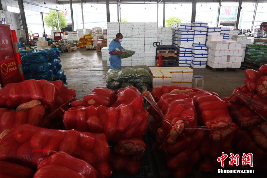 非接觸の入出荷管理措置を?qū)g施する上海市の大型農(nóng)産品卸売市場