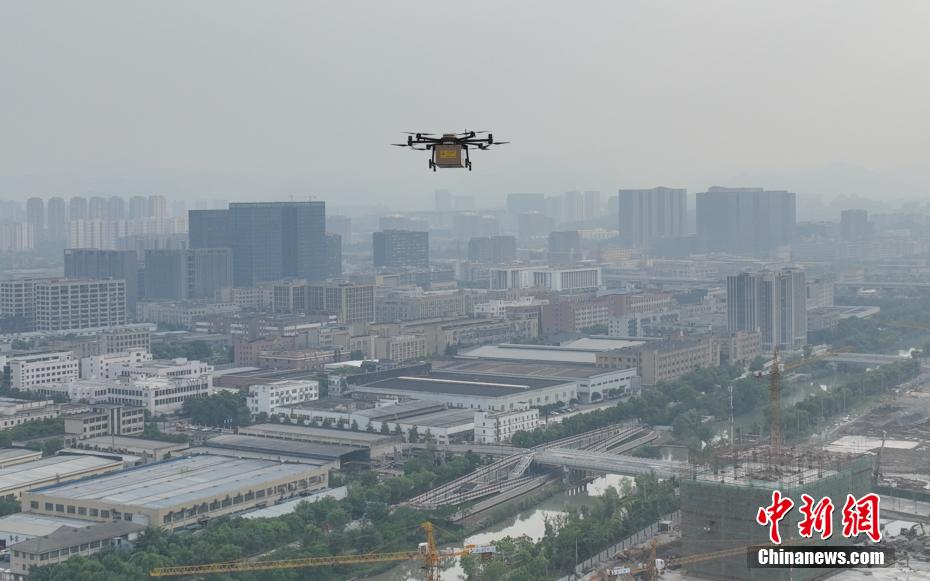 PCR検體をドローンで輸送、所要時(shí)間が3分の1に　江蘇省杭州