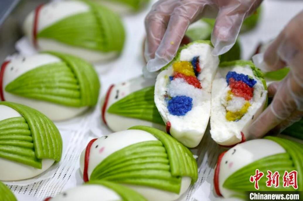 ユニークな「花饃ちまき」で迎える端午節(jié)　安徽省黃山