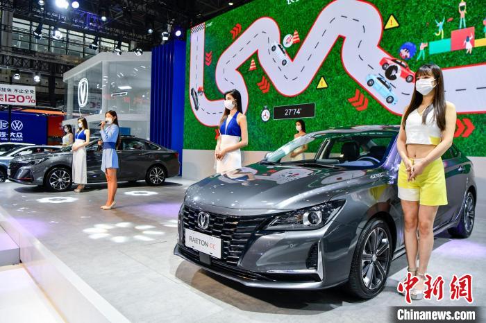 海南國際モーターショーが?？冥情_幕　自動車メーカー100社以上が出展