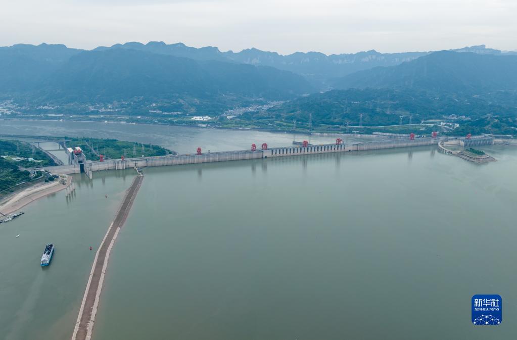 三峽ダムで出水期控え、貯水量を調(diào)節(jié)