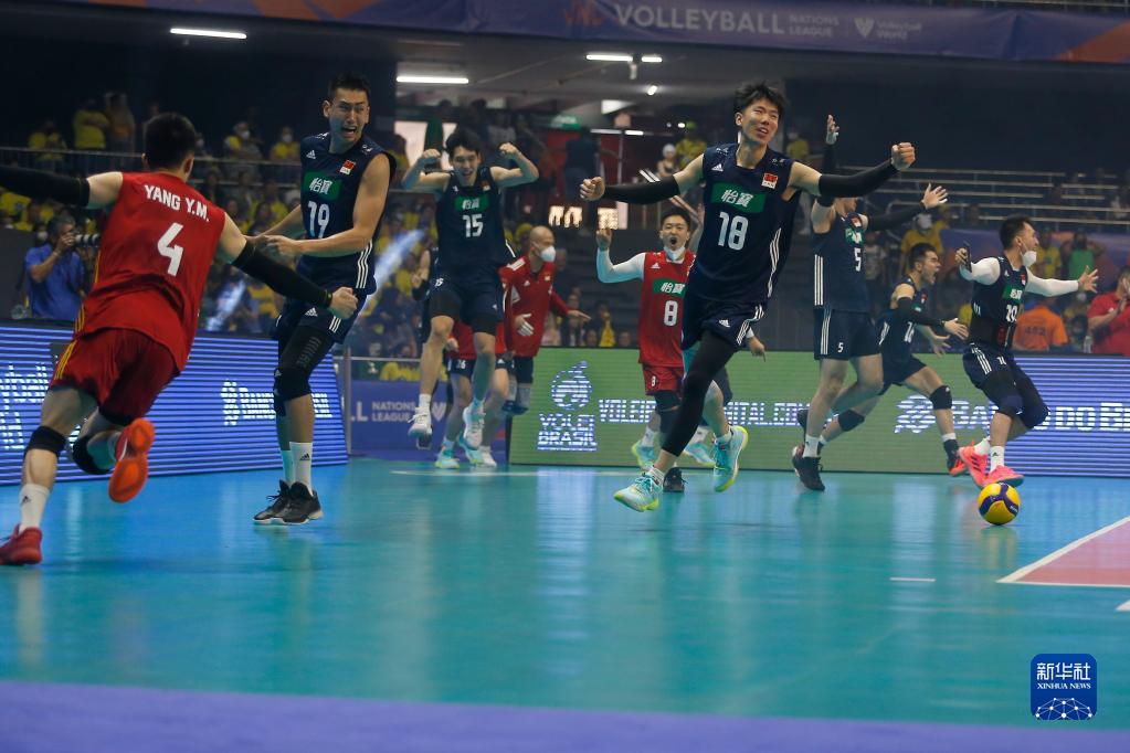 バレーボール中國男子、世界ランキング1位のブラジルに3対0で勝利