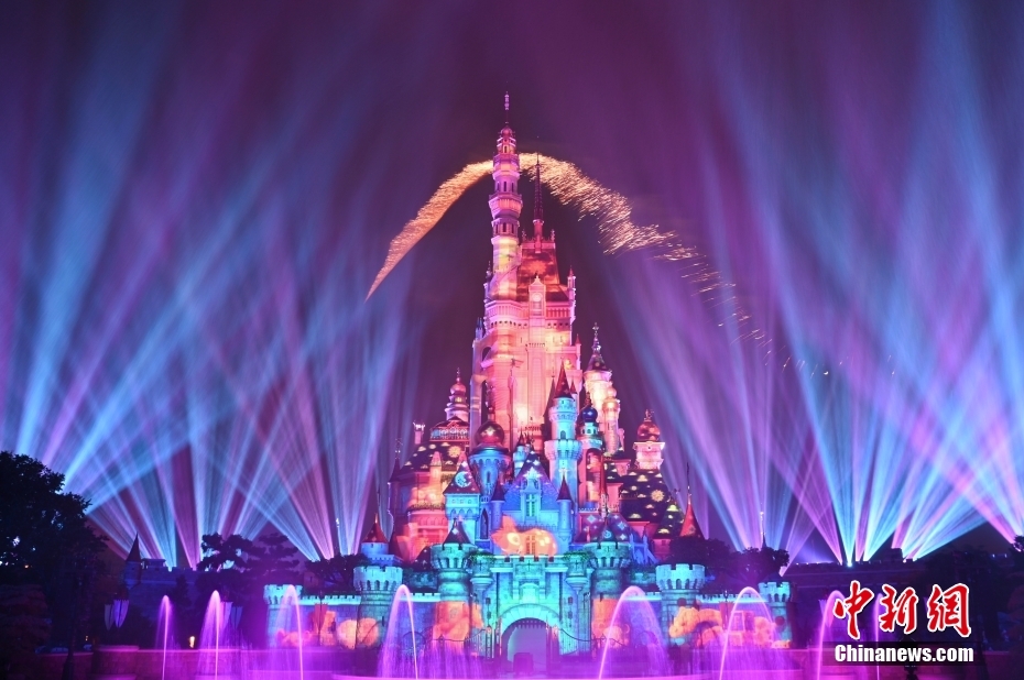 香港ディズニーランドで新ナイトショー「Momentous」メディア向け先行公開(kāi)