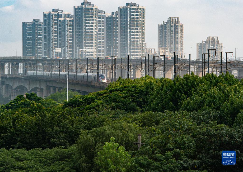 京広高速鉄道の新區(qū)間（北京-武漢）で時速350キロが常態(tài)化