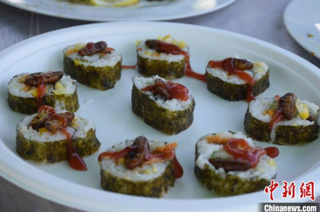 お味はいかが？華中農業(yè)大學主催の「昆蟲の宴」　湖北省