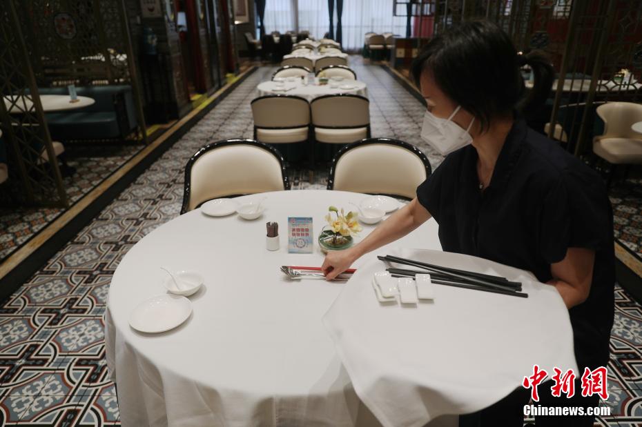 上海市で店內(nèi)での飲食再開へ　準(zhǔn)備に忙しい飲食業(yè)界