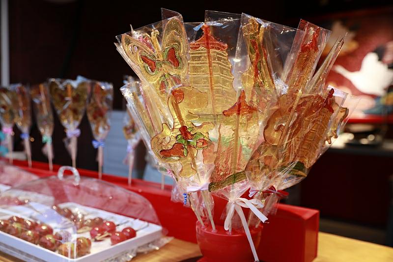 大唐不夜城に登場(chǎng)した各種デザインの糖畫（寫真著作権はCFP視覚中國(guó)が所有のため転載禁止）。