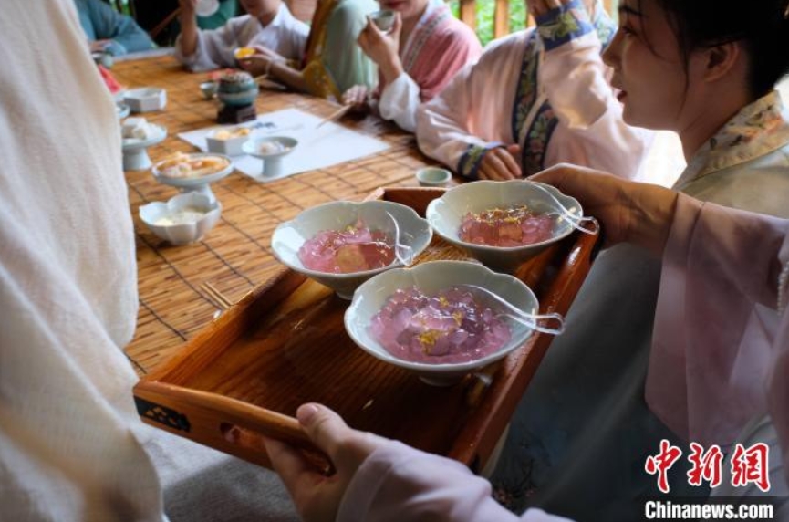 古代のスイーツ「春水生」（撮影?劉俊聡）。