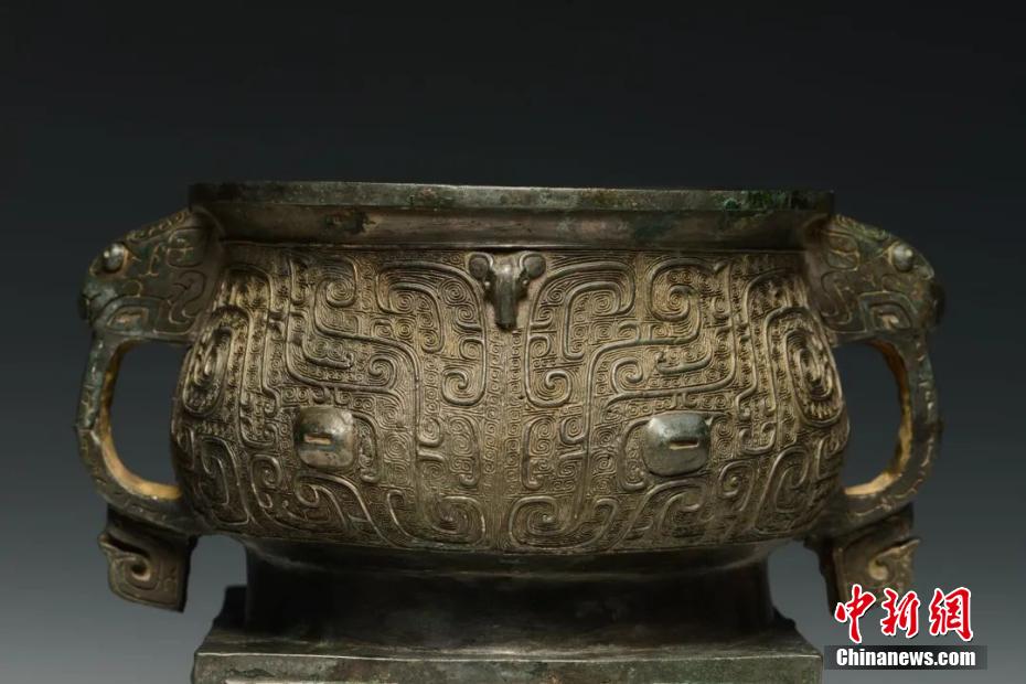 山西省で西周時(shí)代の倗國の中等貴族の古墳発見　楚公逆短剣も出土