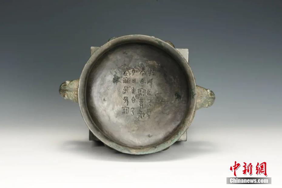 山西省で西周時(shí)代の倗國(guó)の中等貴族の古墳発見　楚公逆短剣も出土