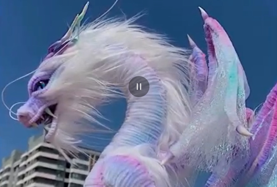 長さ2メートルの鳳凰のオブジェの材料はアレ！