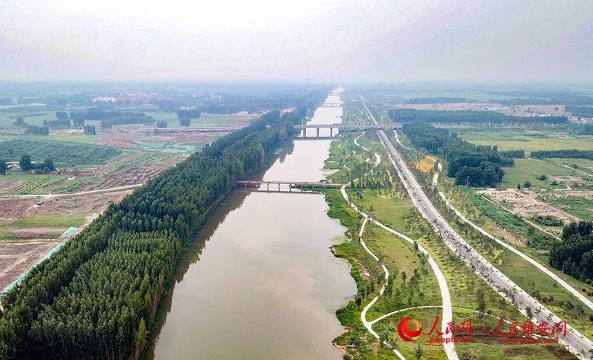 雄安新區(qū)スタート區(qū)を囲う堤防の主體工事がほぼ完成　河北省