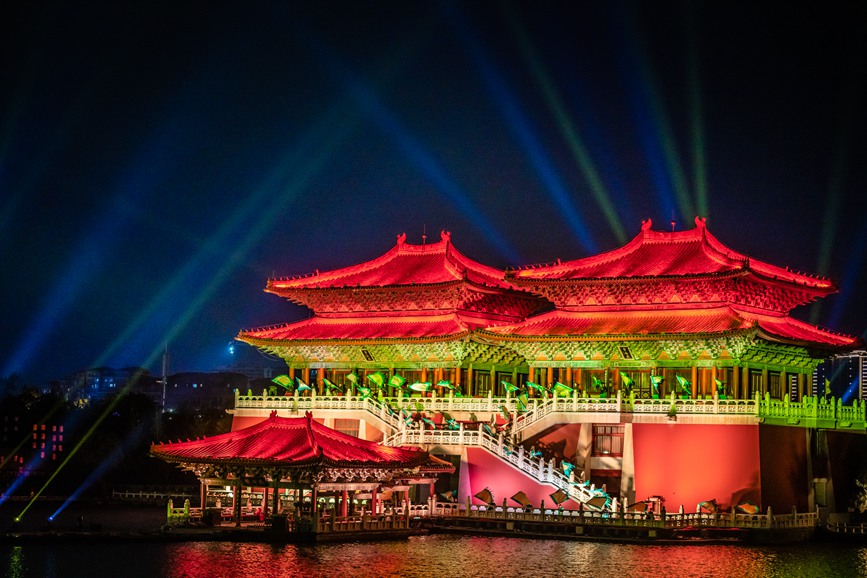 勢い盛んな「ナイトタイムエコノミー」　河南省開封