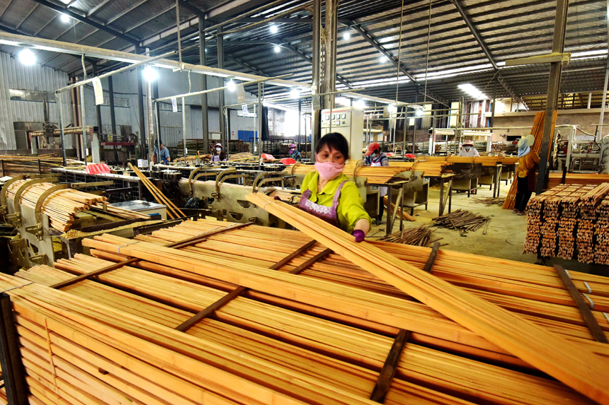 竹産業(yè)がかなえる豊かな暮らし　江西省資渓