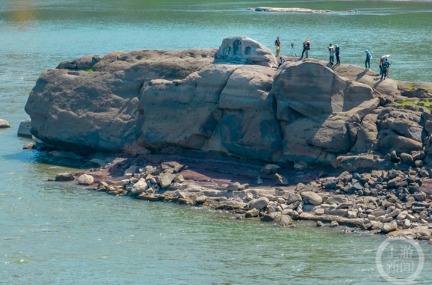 重慶市巴南で約600年前の磨崖仏が見つかる