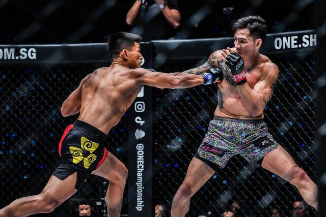 男子総合格闘技(MMA)で中國人選手が初の世界王者に