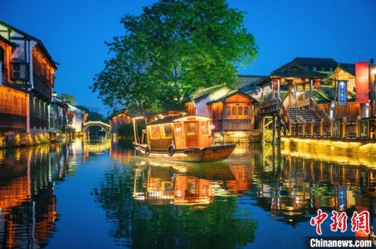 「ナイトタイムエコノミー」活性化で観光客の「滯在時(shí)間増」　浙江省烏鎮(zhèn)