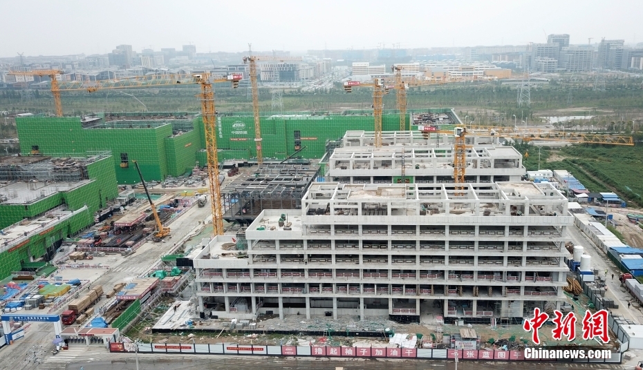 順調(diào)に建設(shè)が進む雄安イノベーション研究院科技園區(qū)　河北省