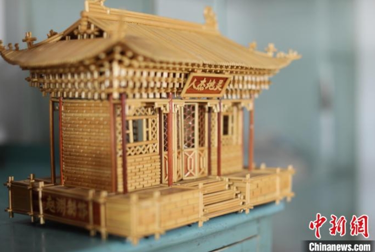 河北省級無形文化遺産指定のコーリャンの藁で作った工蕓品