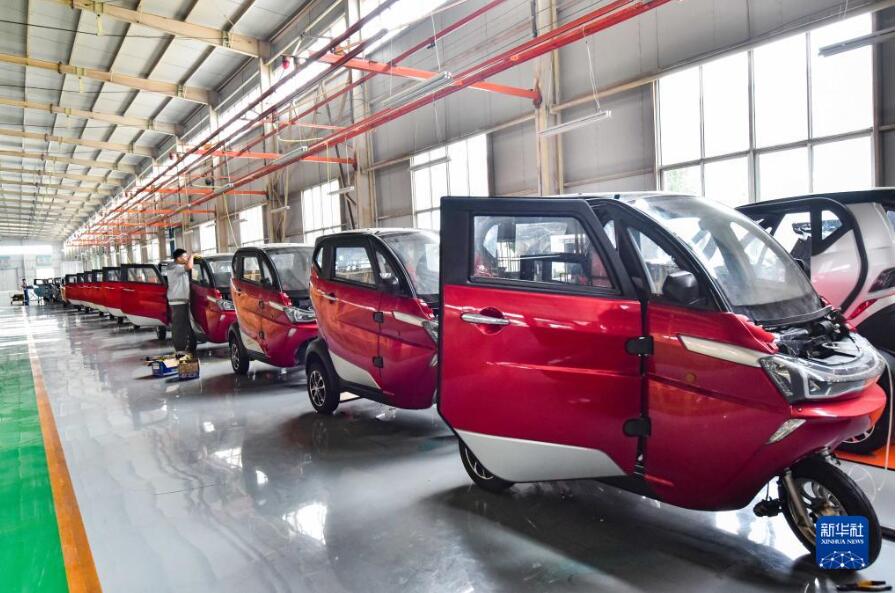 中國(guó)、8月の製造業(yè)PMIが49.4％に回復(fù)上昇