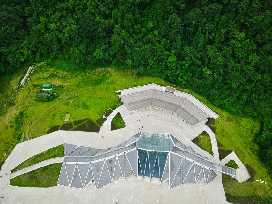 9月1日、上空から撮影された白鹿ダイヤモンド音楽ホール（寫真著作権は東方ICが所有のため転載禁止）