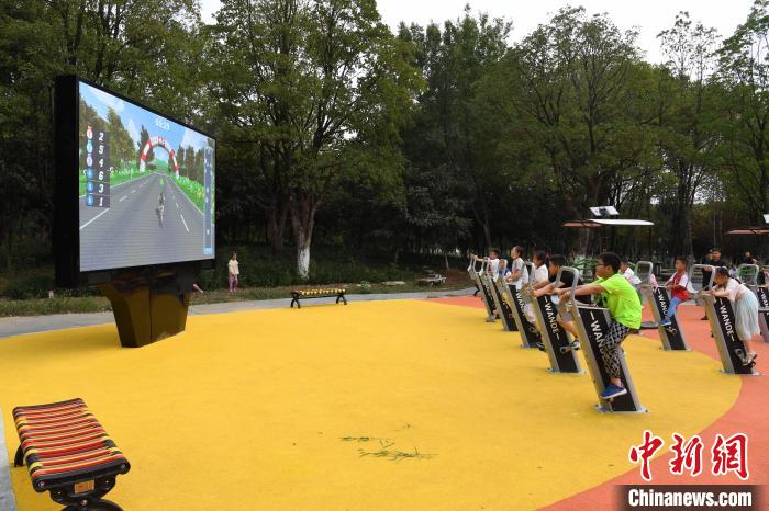 公園內(nèi)に「スマート?フィットネスジム」設(shè)置　安徽省合肥