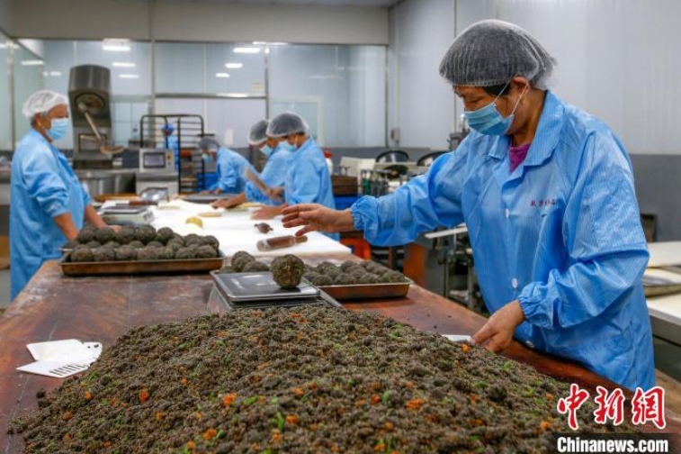 中秋節(jié)を前に「徽州月餅」の香り漂う　安徽省黃山市