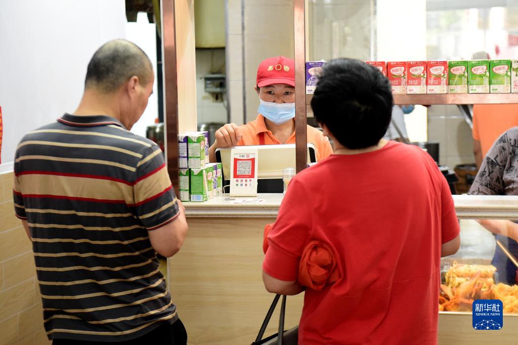 合言葉は「1人前セット」、朝ごはん屋さんの思いやり　安徽省合肥