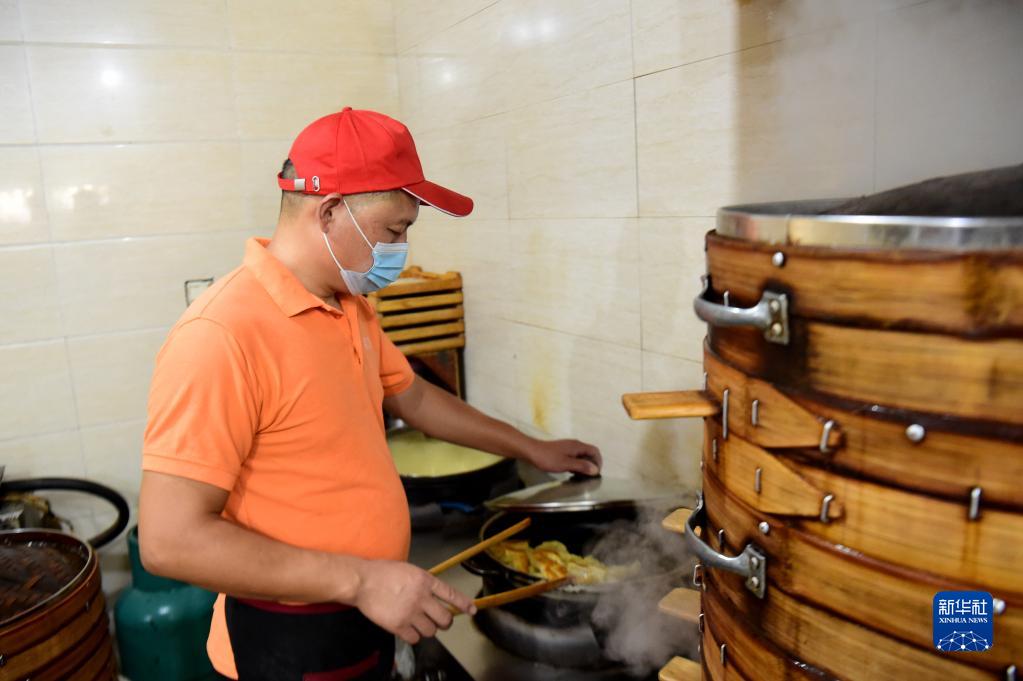 合言葉は「1人前セット」、朝ごはん屋さんの思いやり　安徽省合肥