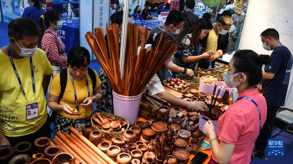 アセアン色豊かな商品が人気に　広西で開(kāi)催中の中國(guó)?ASEAN博覧會(huì)