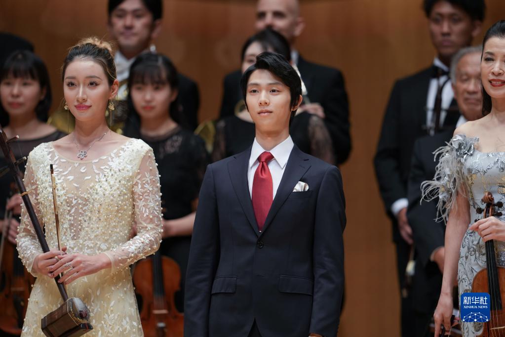 羽生結(jié)弦さん、中日國交正常化50周年記念式典に出席