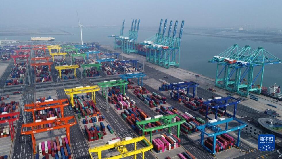 天津港「スマートゼロ炭素」埠頭、貨物取扱量が100萬TEUを突破