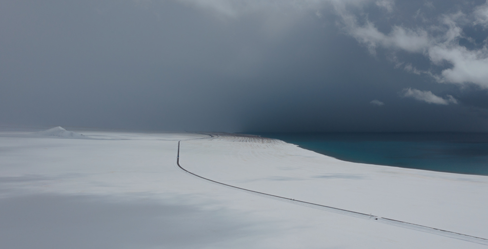 西蔵自治區(qū)で初雪を観測(cè)　美しい銀世界広がる