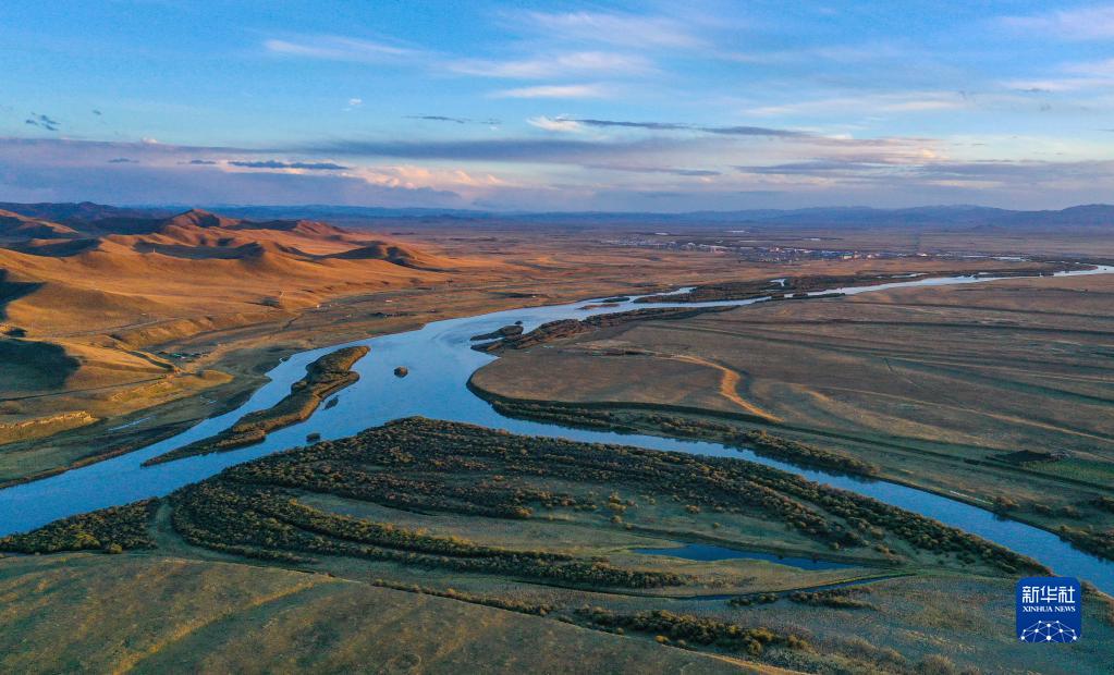 黃河上流の濕地に広がる秋景色　四川省