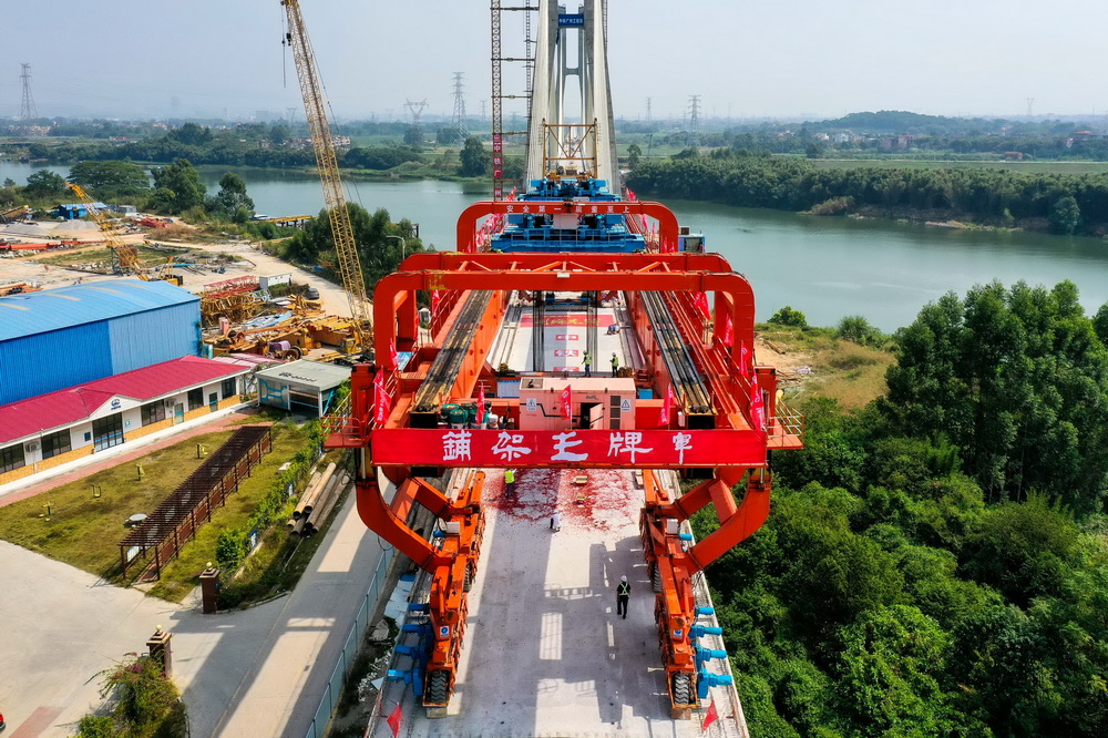 広汕鉄道、全線の箱桁架設工事が完了　広東省